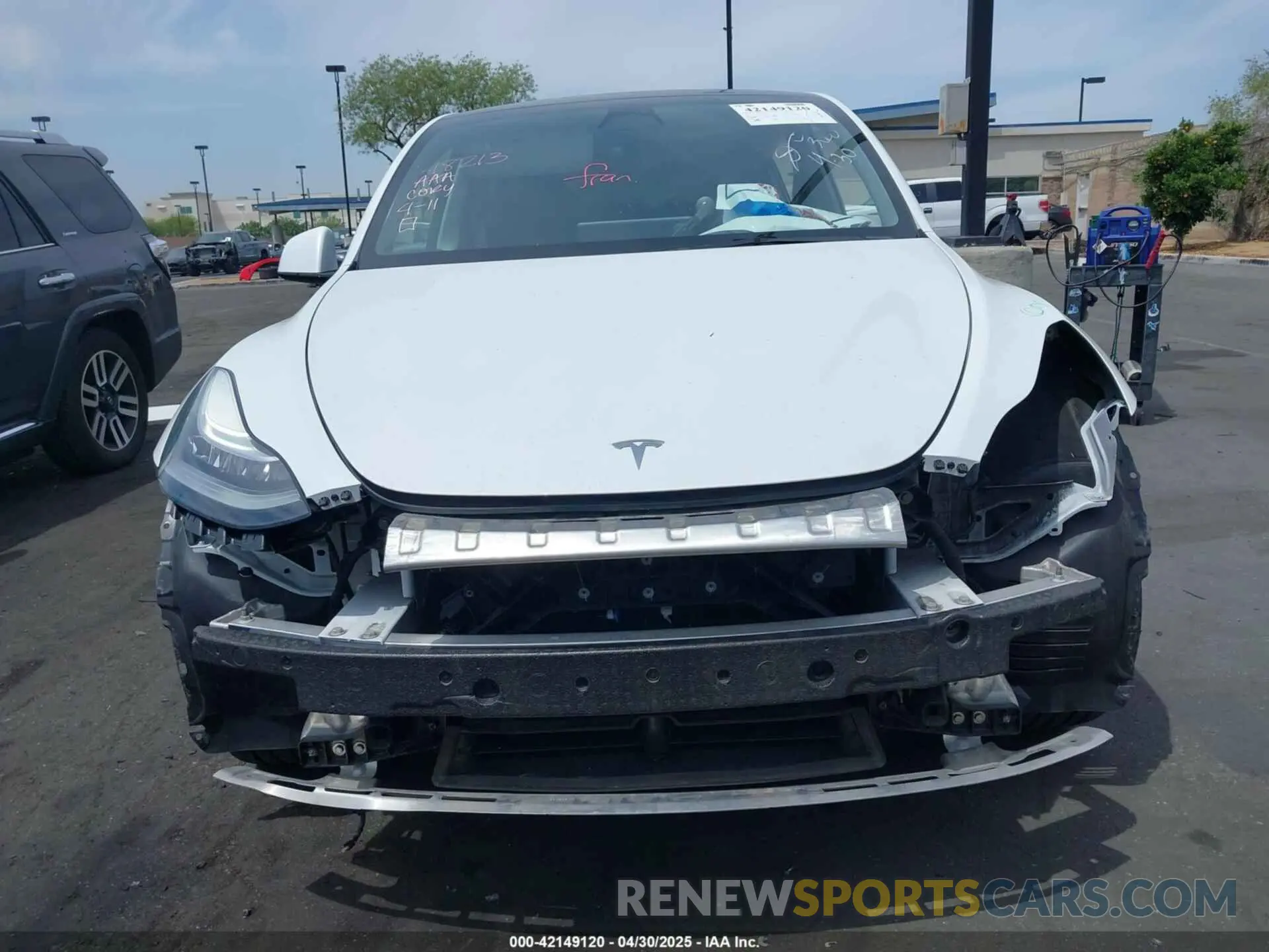 13 Photograph of a damaged car 7SAYGDEE2PA071609 TESLA MODEL Y 2023