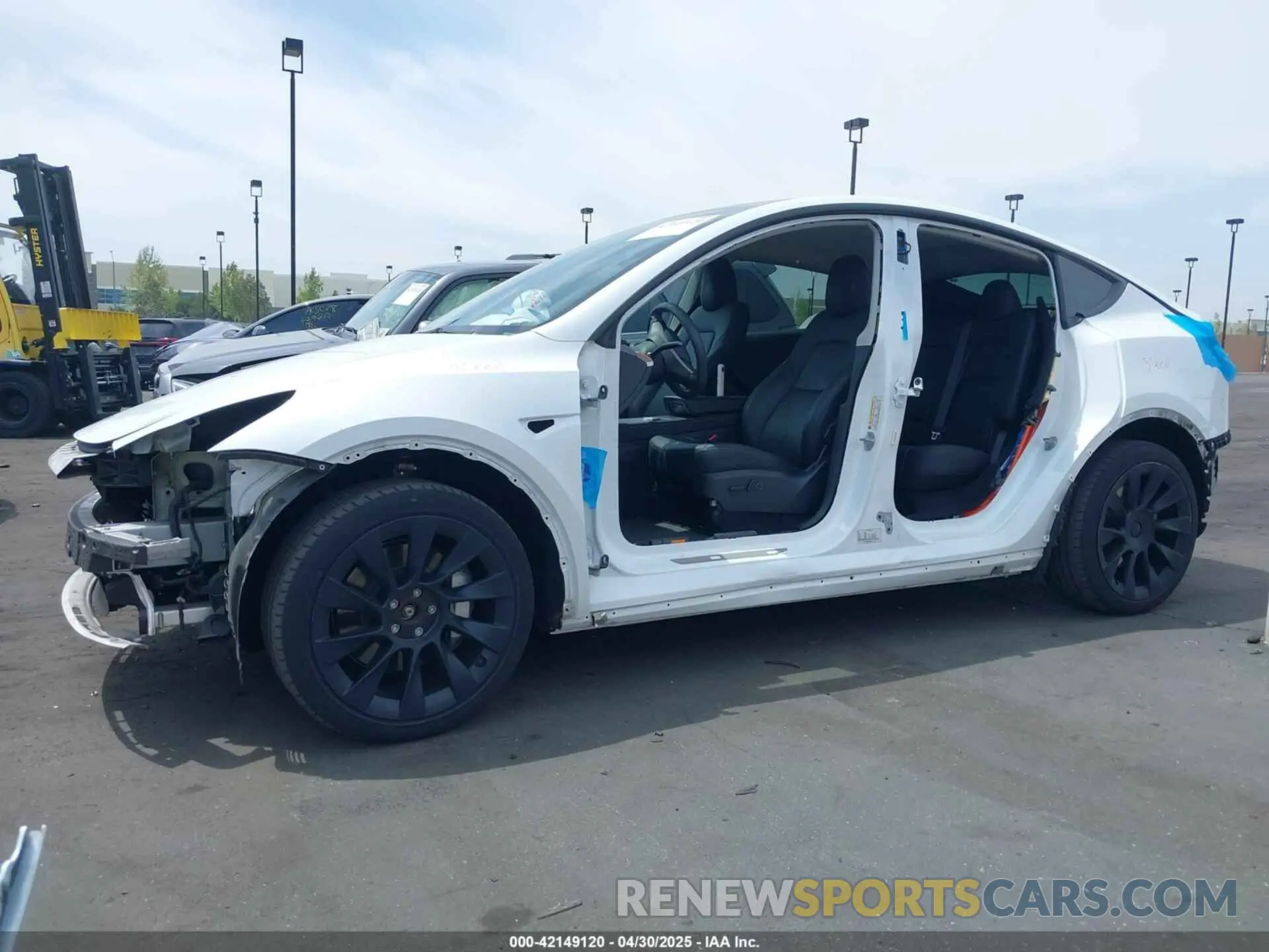 6 Photograph of a damaged car 7SAYGDEE2PA071609 TESLA MODEL Y 2023