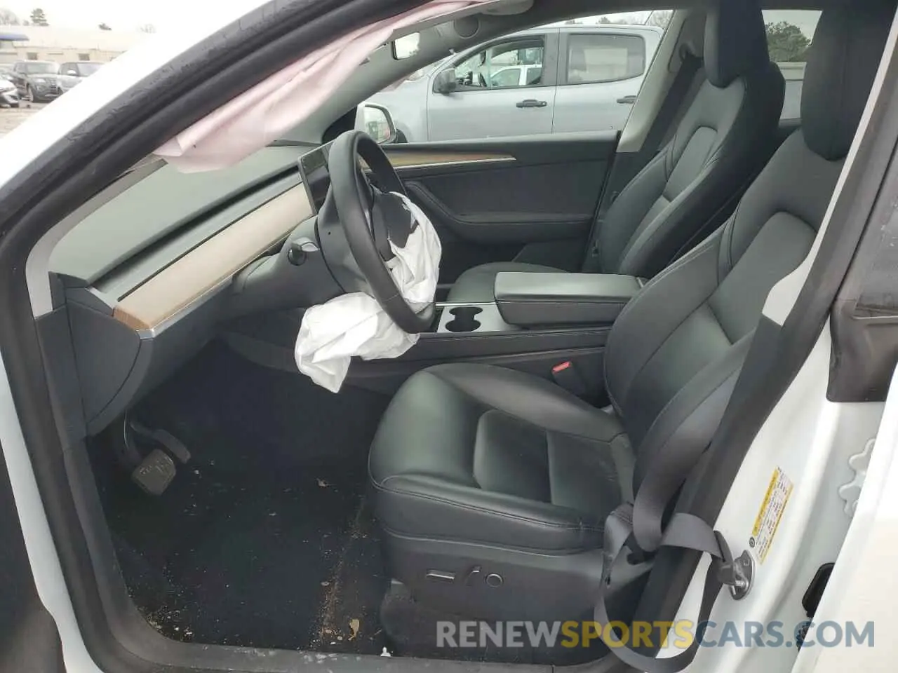 7 Photograph of a damaged car 7SAYGDEE2PA083128 TESLA MODEL Y 2023