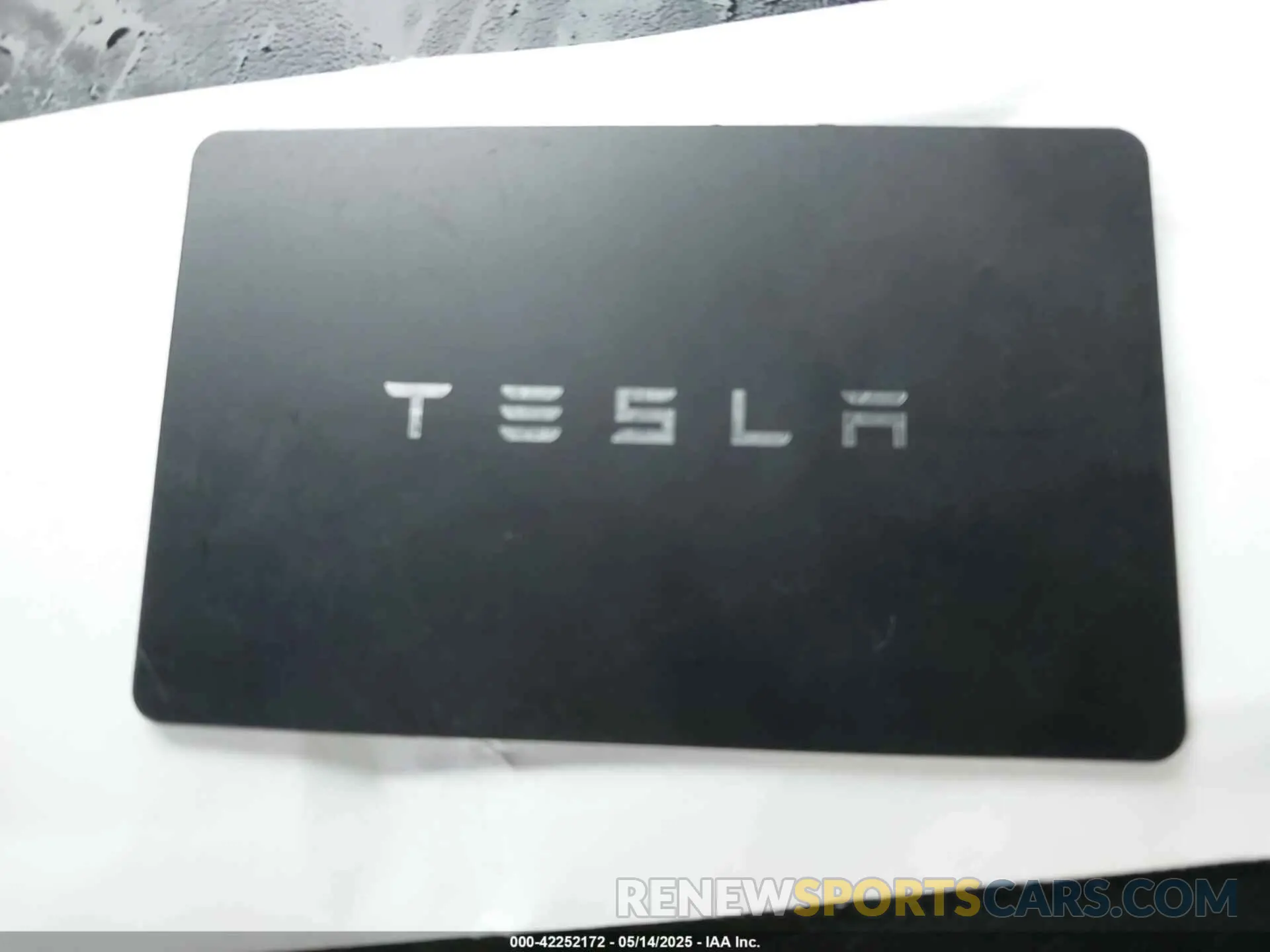 11 Photograph of a damaged car 7SAYGDEE2PA105631 TESLA MODEL Y 2023