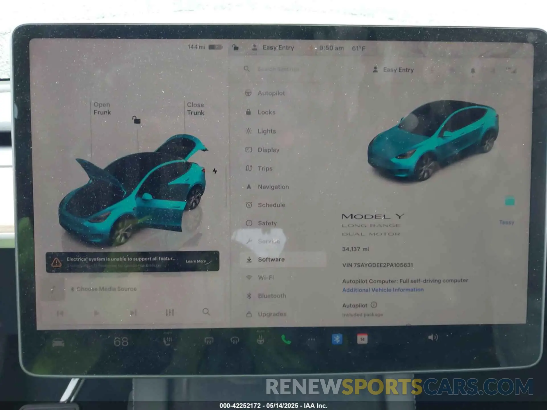 18 Photograph of a damaged car 7SAYGDEE2PA105631 TESLA MODEL Y 2023