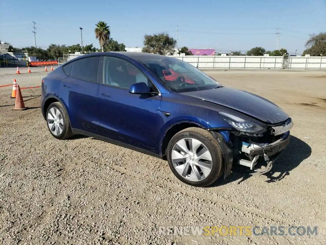 4 Photograph of a damaged car 7SAYGDEE2PA108044 TESLA MODEL Y 2023