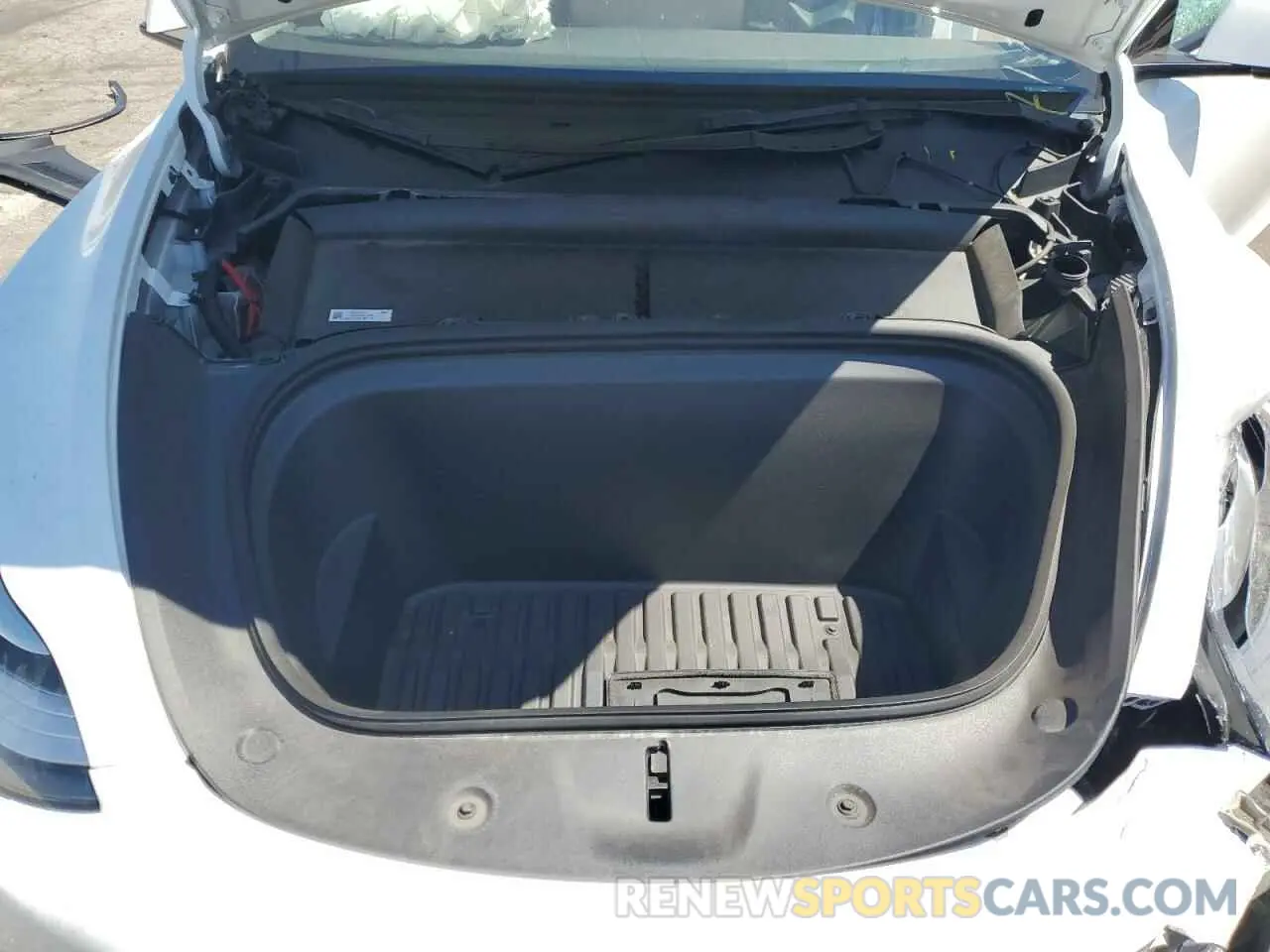 12 Photograph of a damaged car 7SAYGDEE2PA108383 TESLA MODEL Y 2023