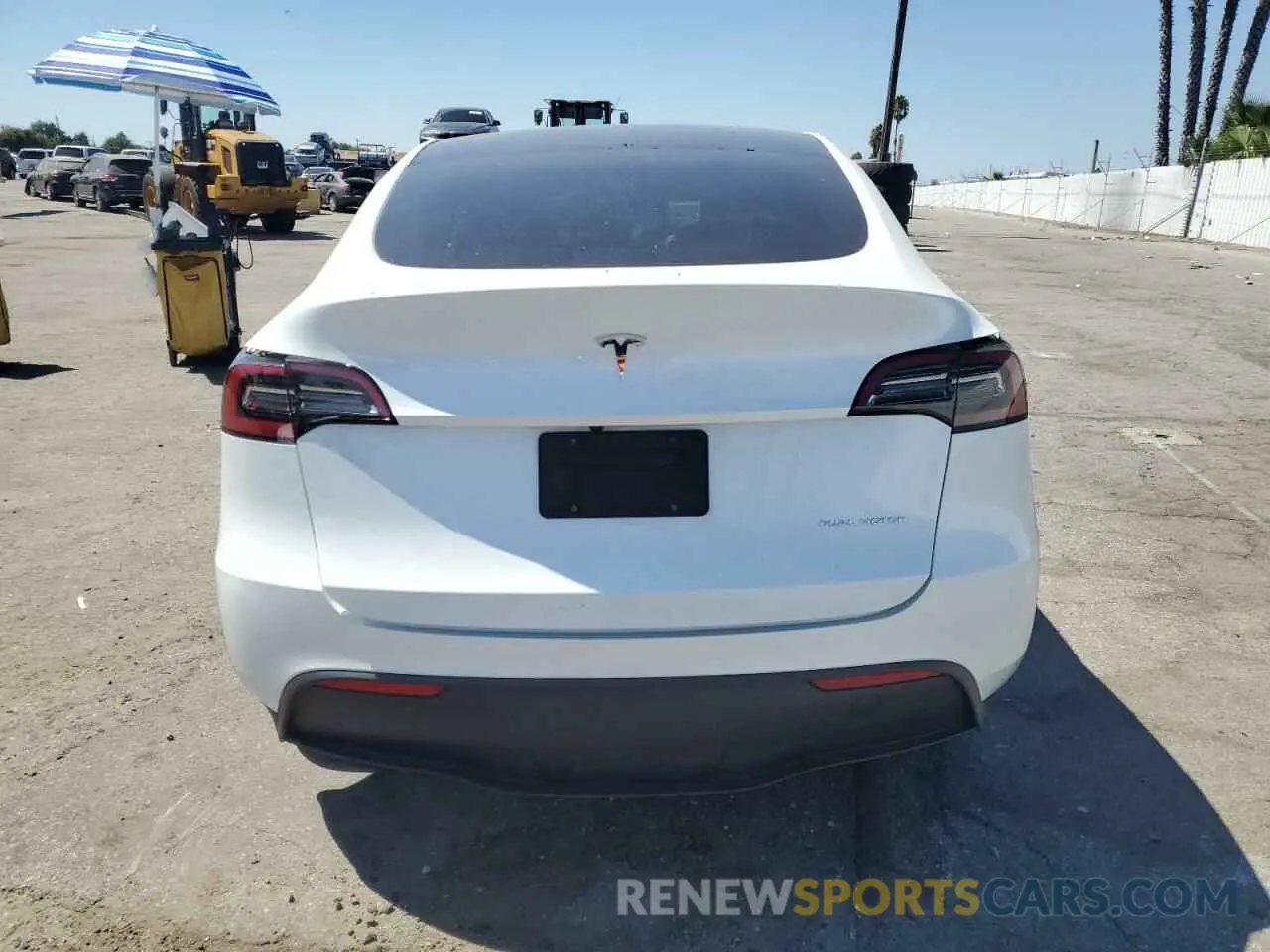 6 Photograph of a damaged car 7SAYGDEE2PA108383 TESLA MODEL Y 2023