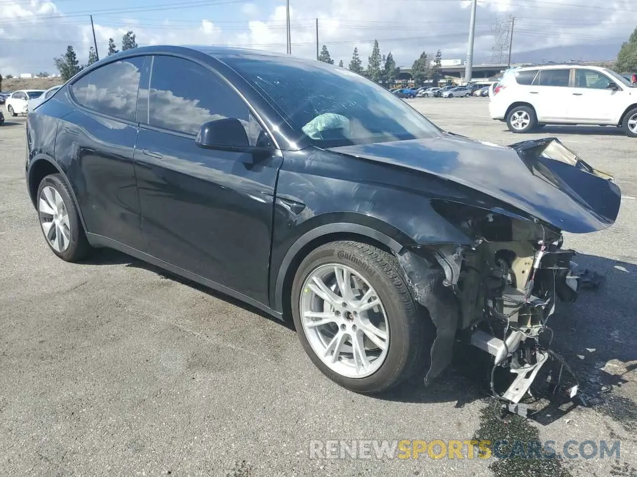 4 Photograph of a damaged car 7SAYGDEE2PA111557 TESLA MODEL Y 2023