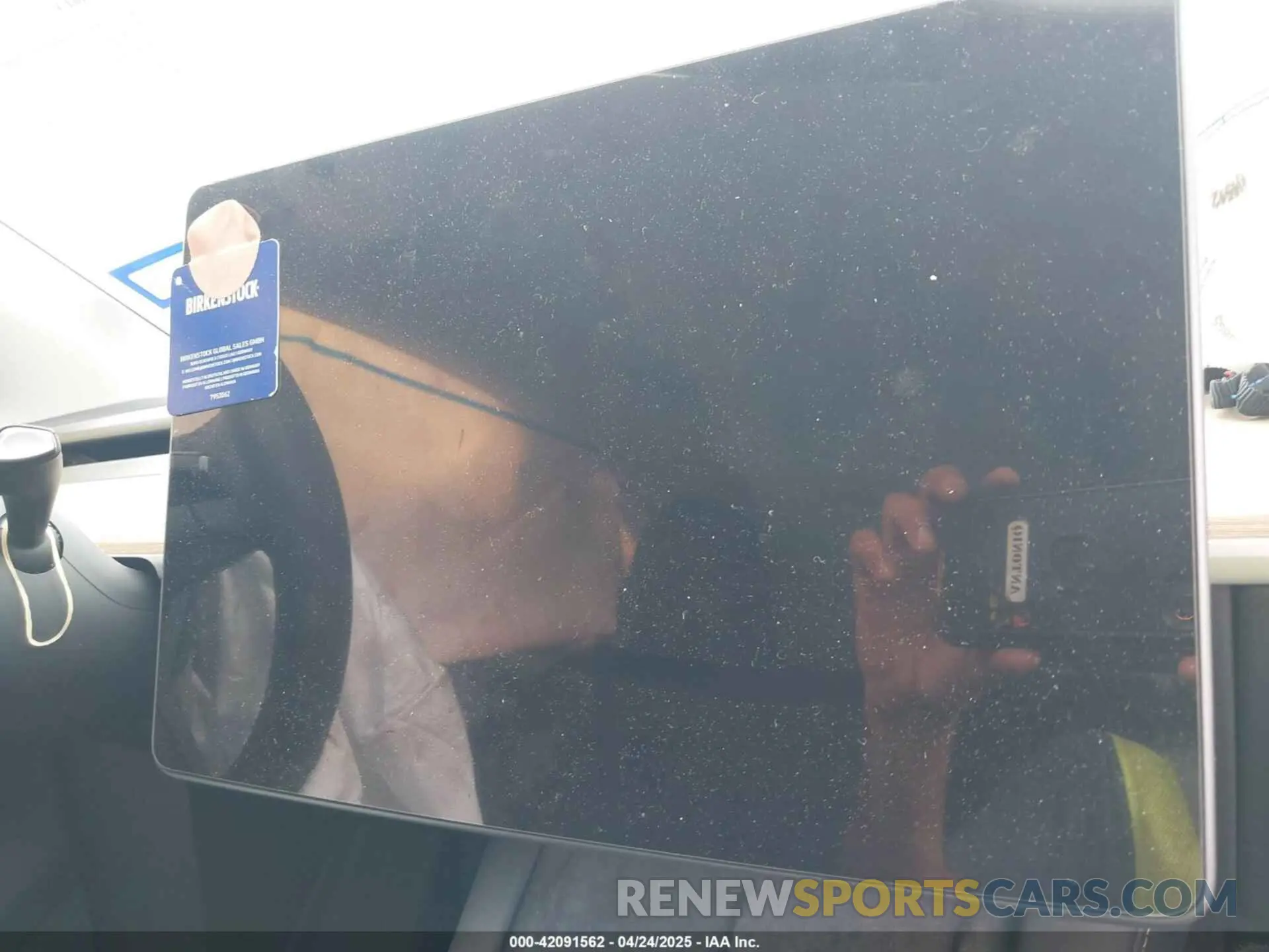 14 Photograph of a damaged car 7SAYGDEE2PA114703 TESLA MODEL Y 2023