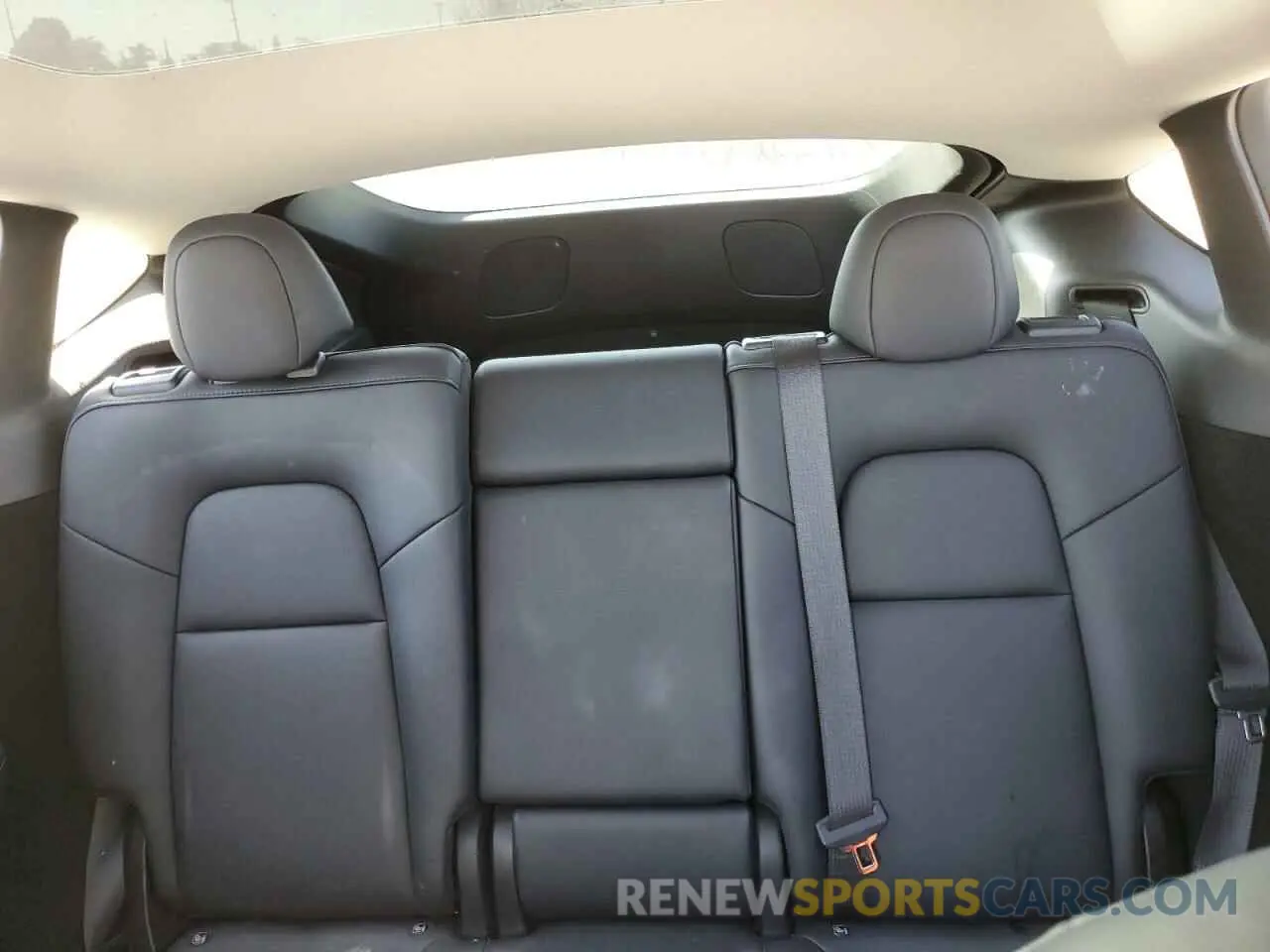 10 Photograph of a damaged car 7SAYGDEE2PA128486 TESLA MODEL Y 2023