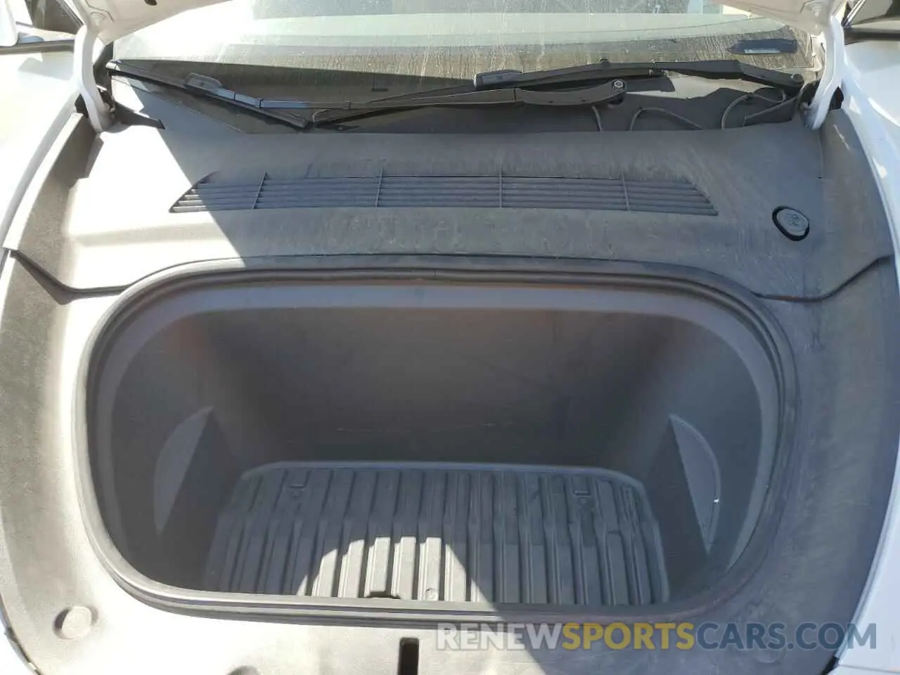 12 Photograph of a damaged car 7SAYGDEE2PA128486 TESLA MODEL Y 2023
