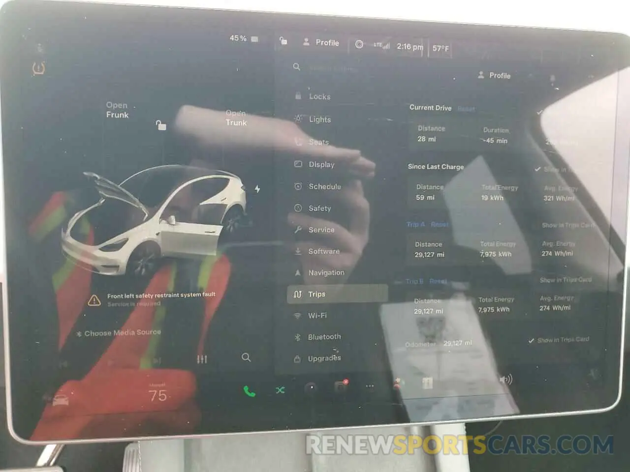 9 Photograph of a damaged car 7SAYGDEE2PA148155 TESLA MODEL Y 2023