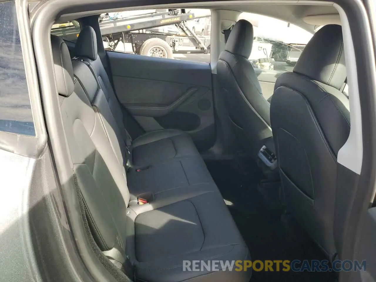 11 Photograph of a damaged car 7SAYGDEE2PA151881 TESLA MODEL Y 2023