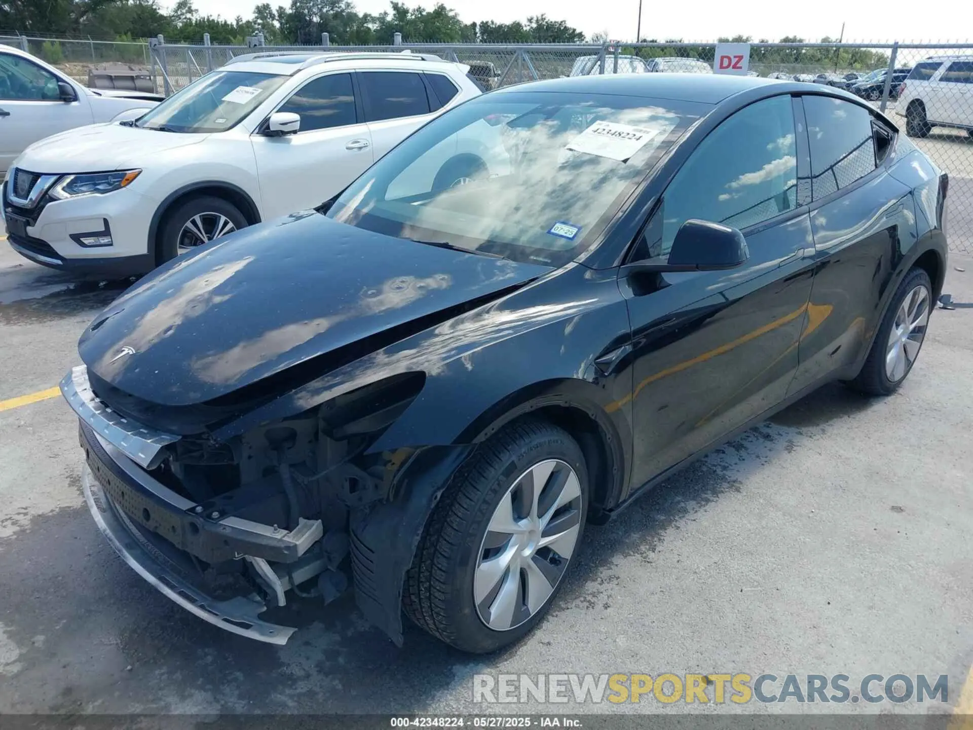 2 Photograph of a damaged car 7SAYGDEE2PA157731 TESLA MODEL Y 2023