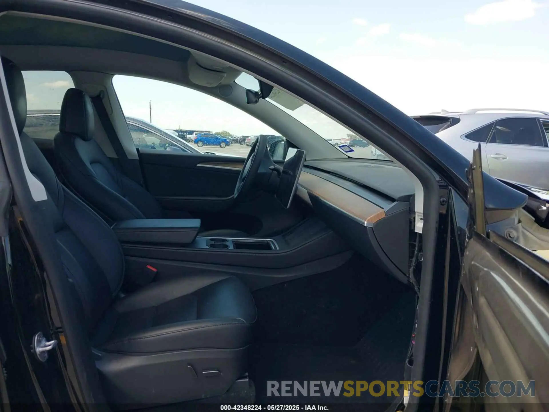 5 Photograph of a damaged car 7SAYGDEE2PA157731 TESLA MODEL Y 2023