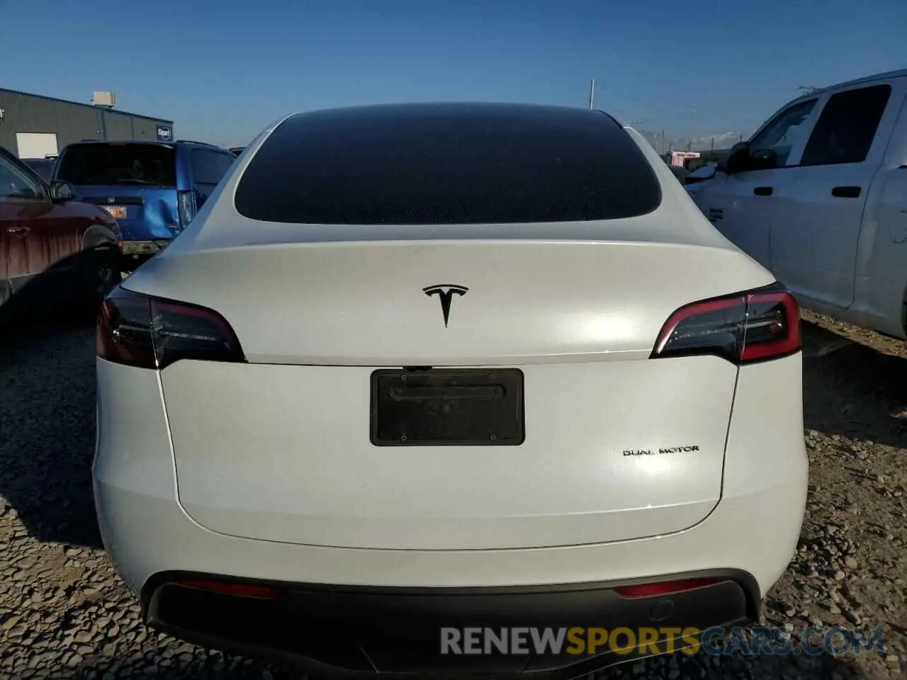 6 Photograph of a damaged car 7SAYGDEE2PA174271 TESLA MODEL Y 2023