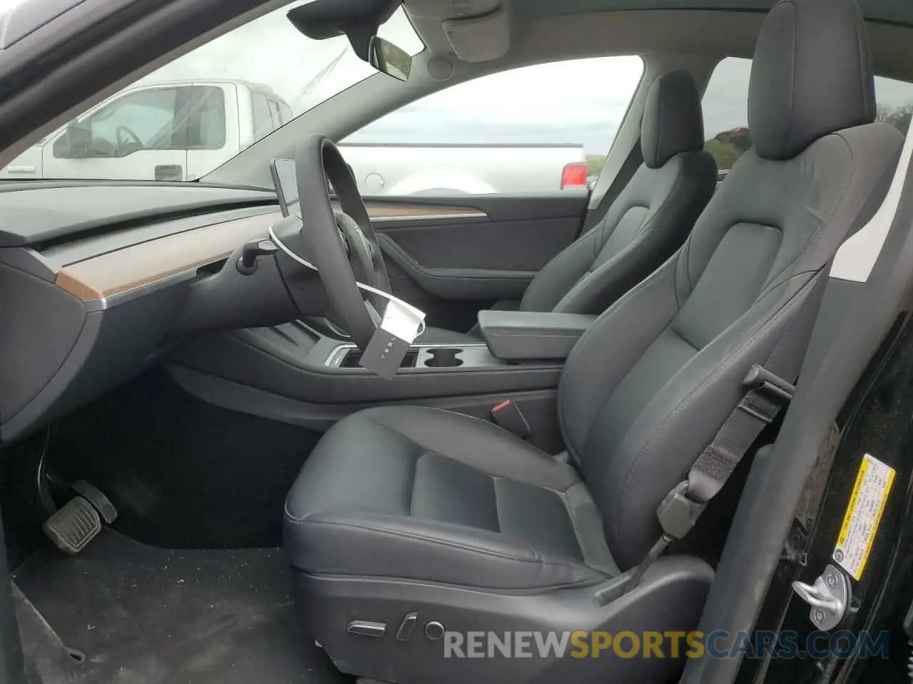 7 Photograph of a damaged car 7SAYGDEE2PA181415 TESLA MODEL Y 2023
