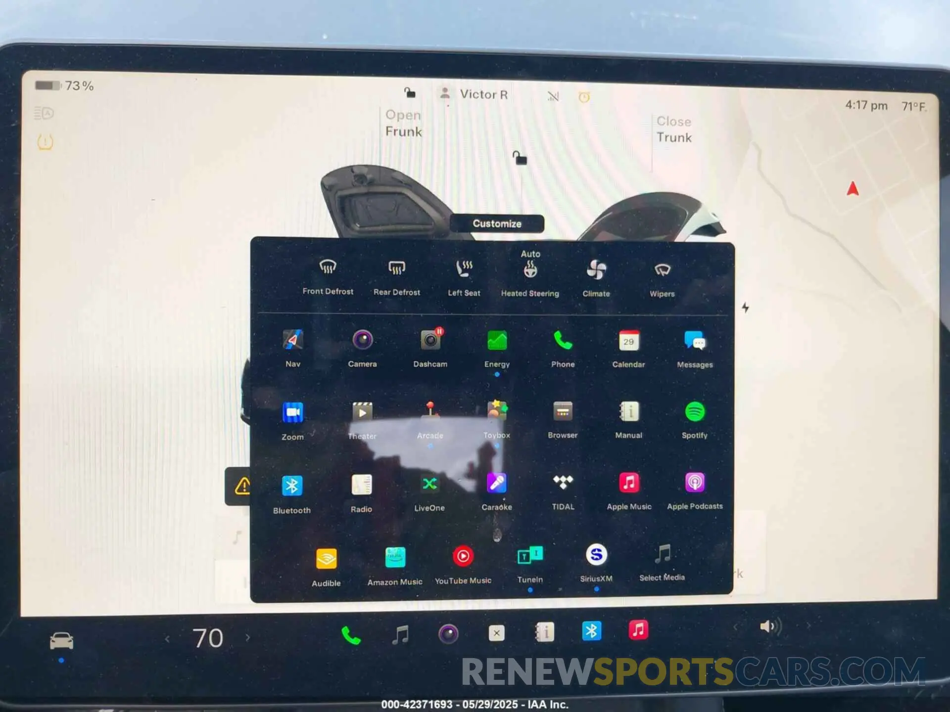 19 Photograph of a damaged car 7SAYGDEE2PA190227 TESLA MODEL Y 2023