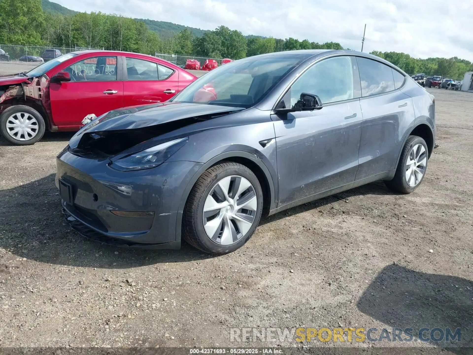 2 Photograph of a damaged car 7SAYGDEE2PA190227 TESLA MODEL Y 2023