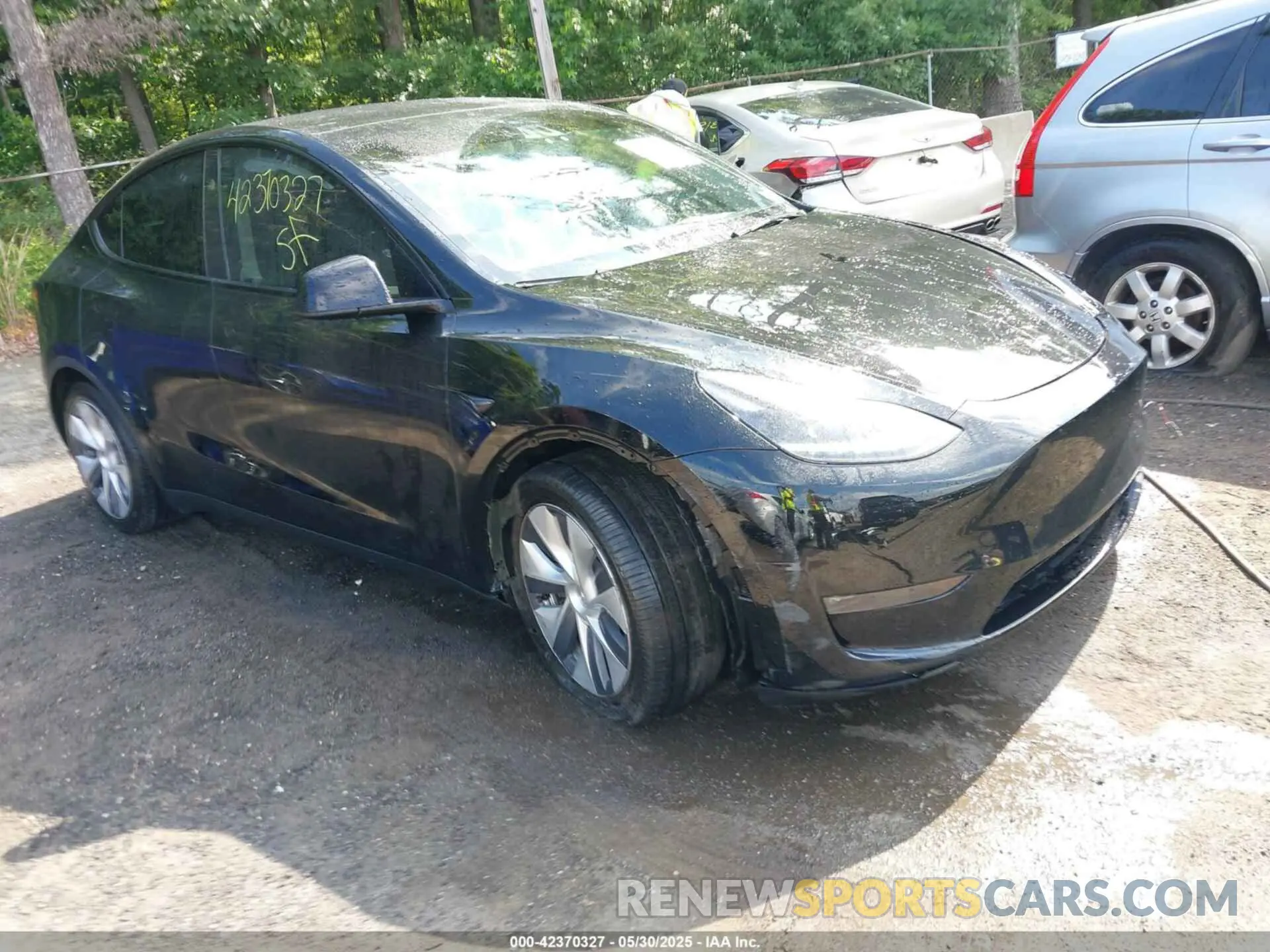 1 Photograph of a damaged car 7SAYGDEE2PA195198 TESLA MODEL Y 2023