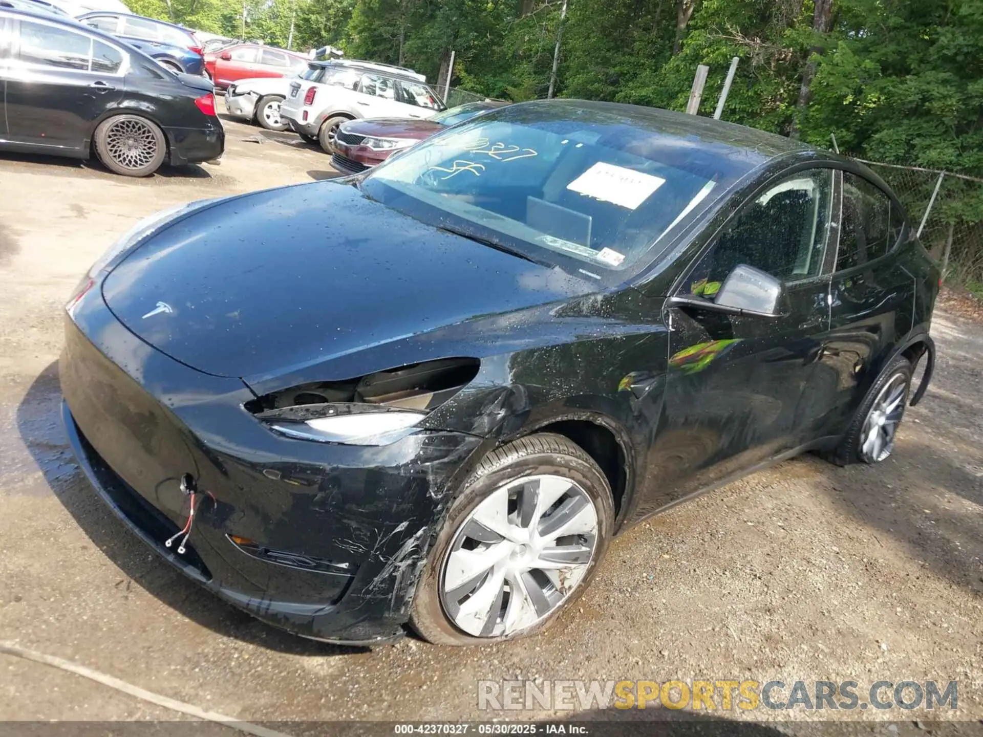 2 Photograph of a damaged car 7SAYGDEE2PA195198 TESLA MODEL Y 2023