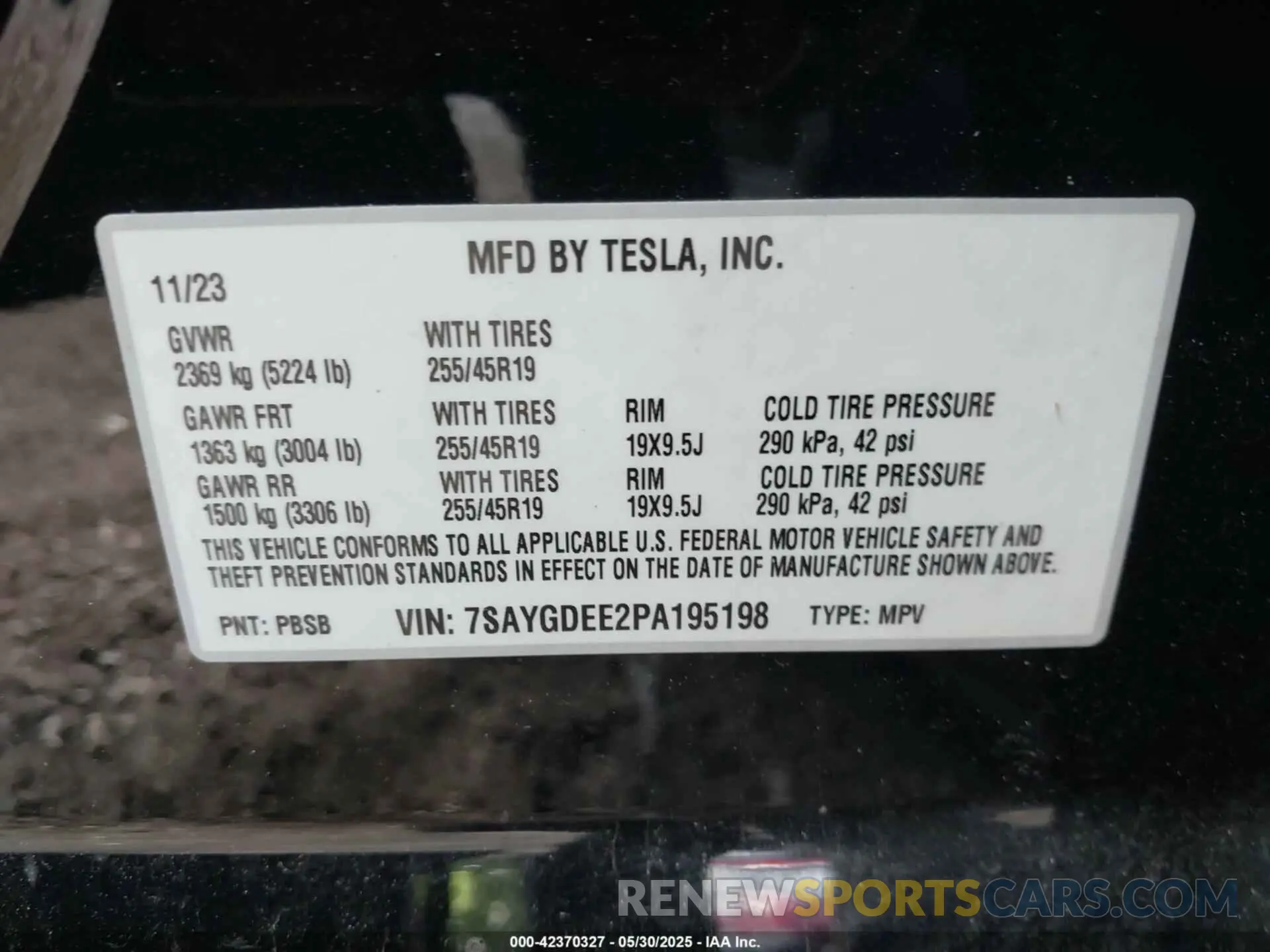 9 Photograph of a damaged car 7SAYGDEE2PA195198 TESLA MODEL Y 2023