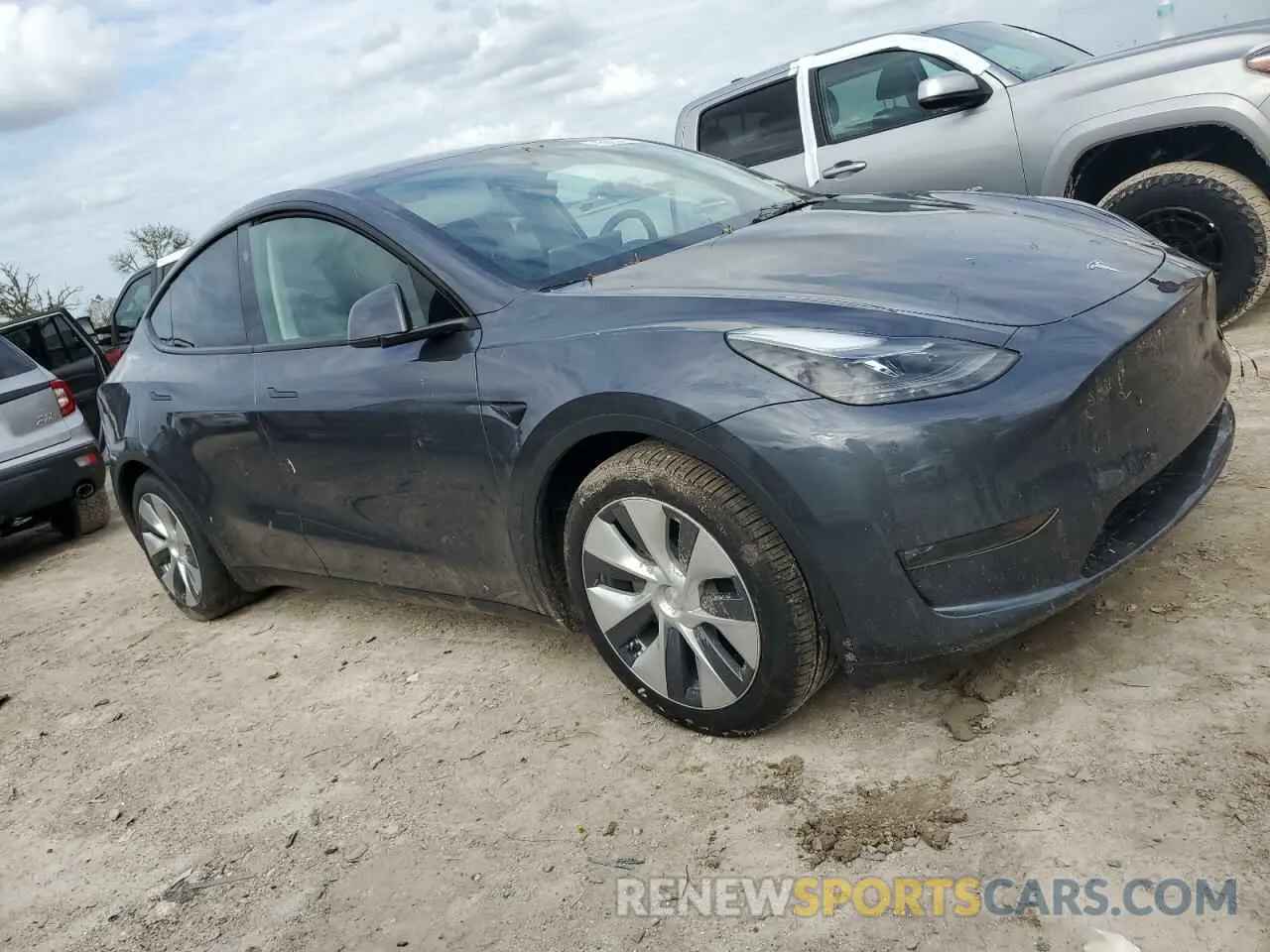 4 Photograph of a damaged car 7SAYGDEE2PA202344 TESLA MODEL Y 2023