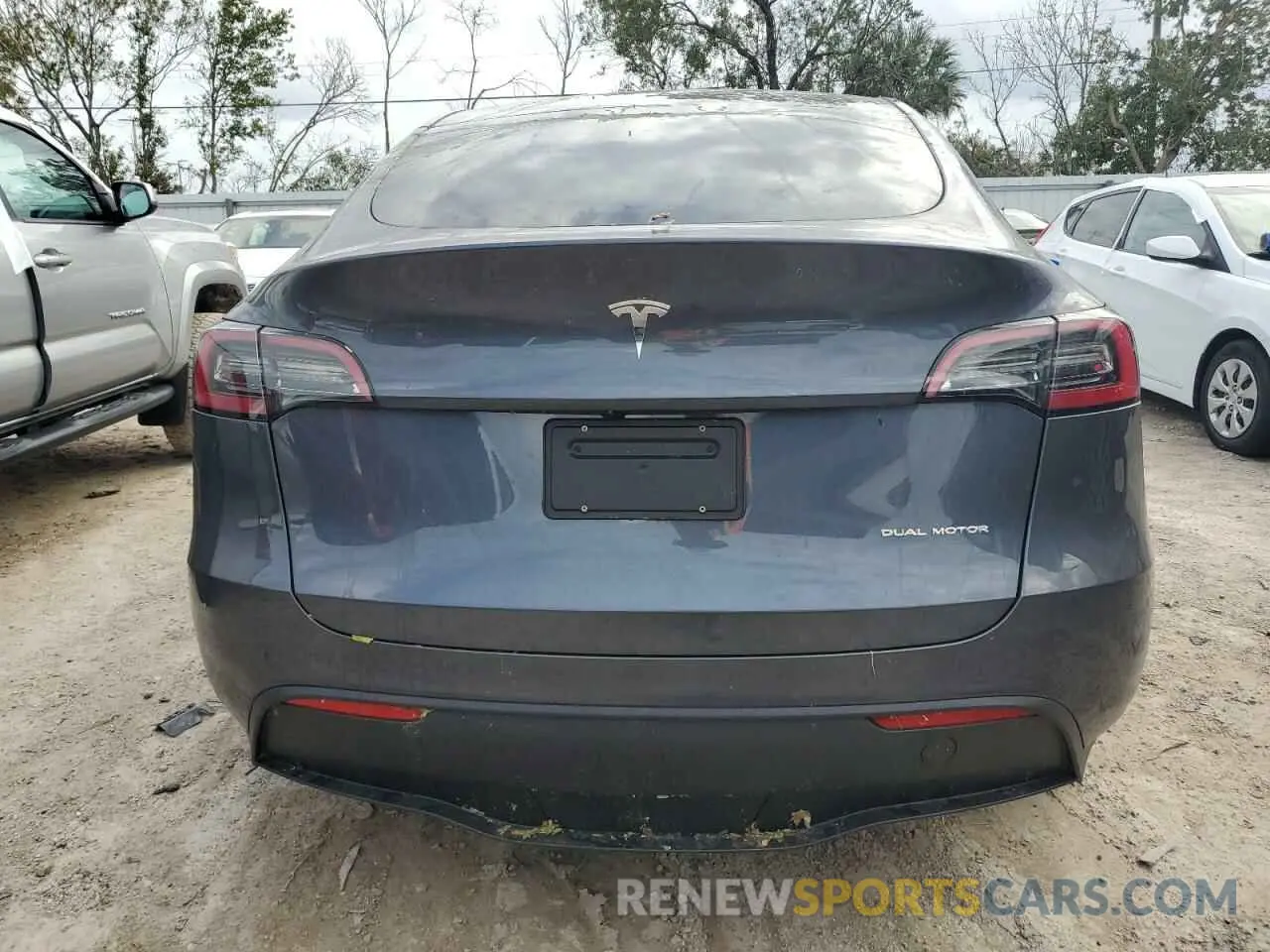 6 Photograph of a damaged car 7SAYGDEE2PA202344 TESLA MODEL Y 2023