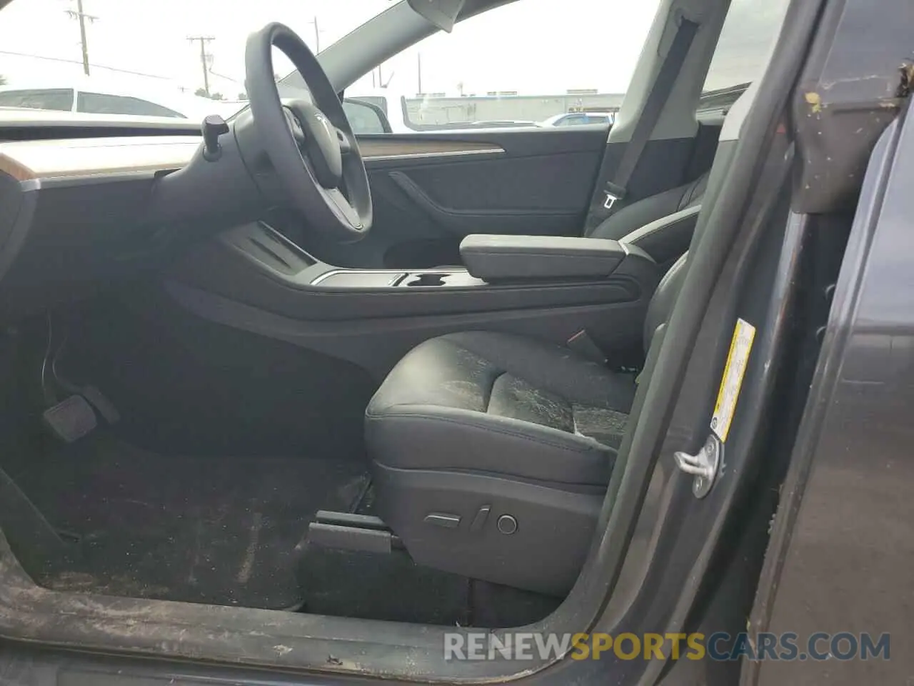 7 Photograph of a damaged car 7SAYGDEE2PA202344 TESLA MODEL Y 2023