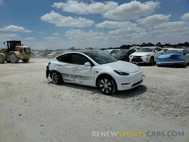 11 Photograph of a damaged car 7SAYGDEE2PF604318 TESLA MODEL Y 2023