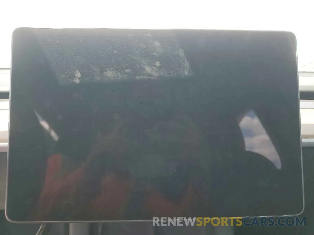 9 Photograph of a damaged car 7SAYGDEE2PF604318 TESLA MODEL Y 2023