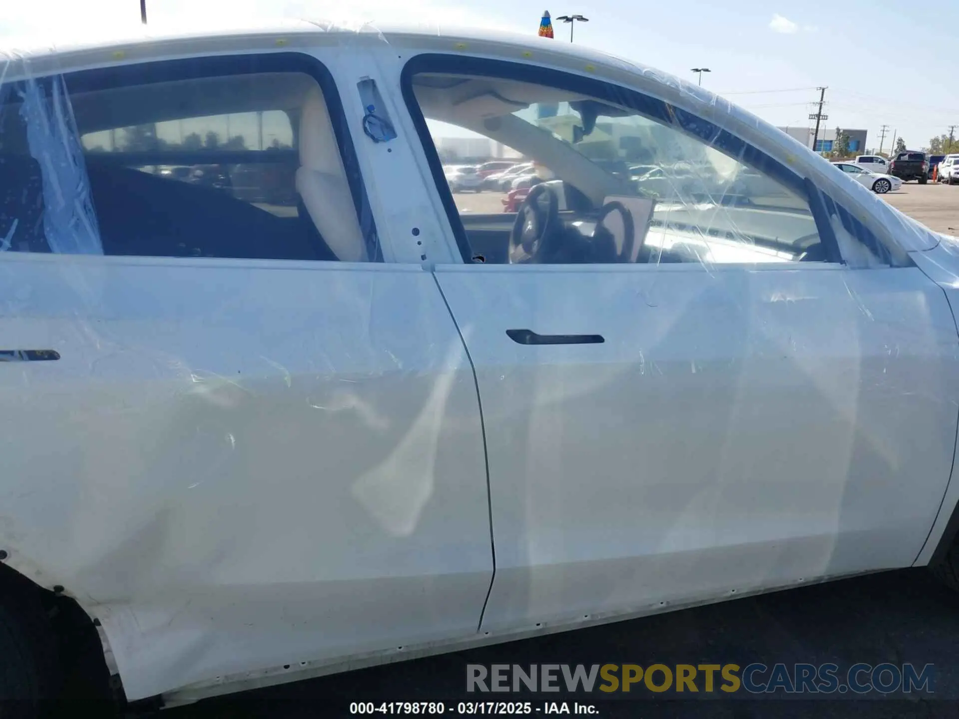 13 Photograph of a damaged car 7SAYGDEE2PF632121 TESLA MODEL Y 2023