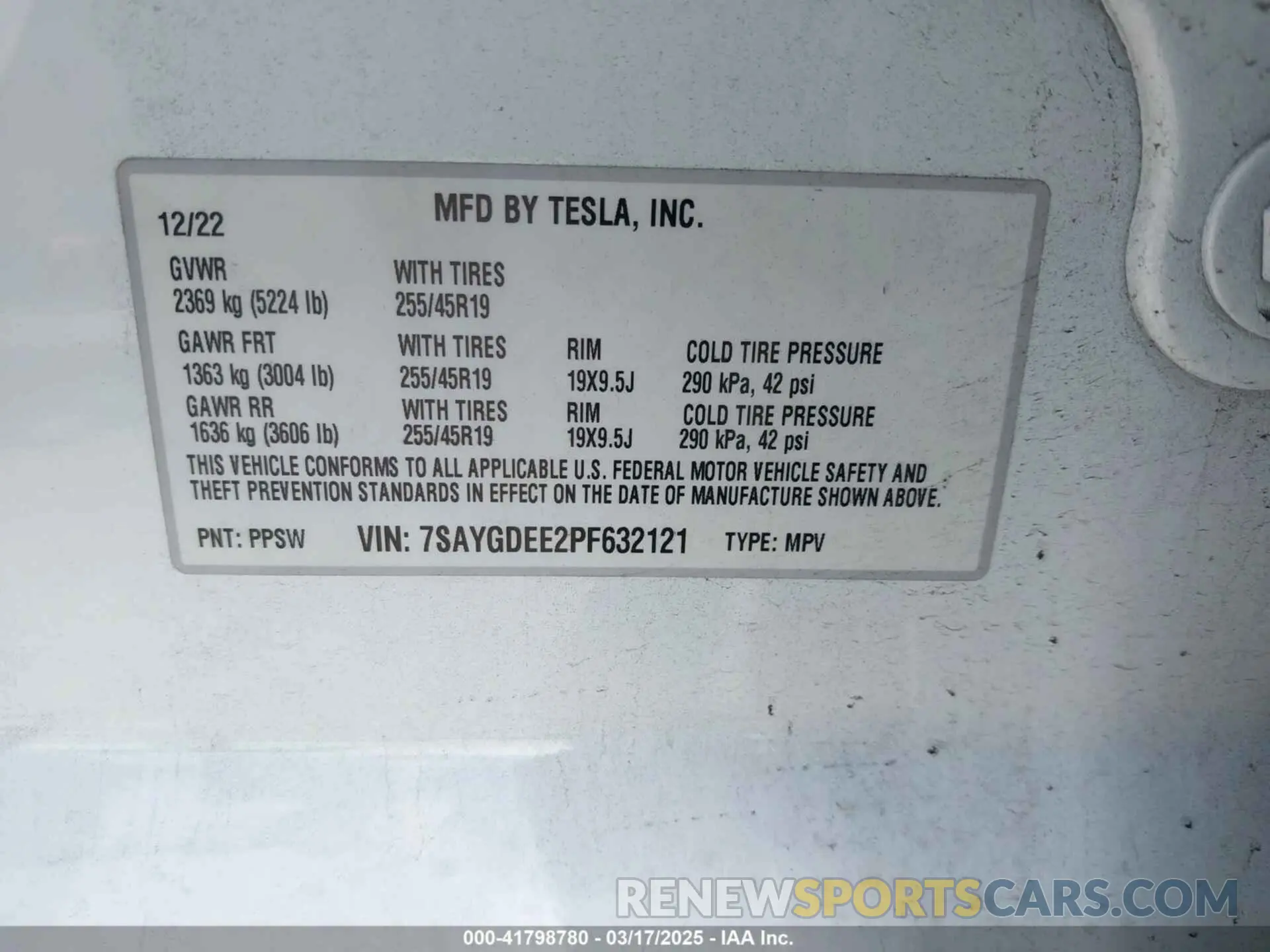 9 Photograph of a damaged car 7SAYGDEE2PF632121 TESLA MODEL Y 2023