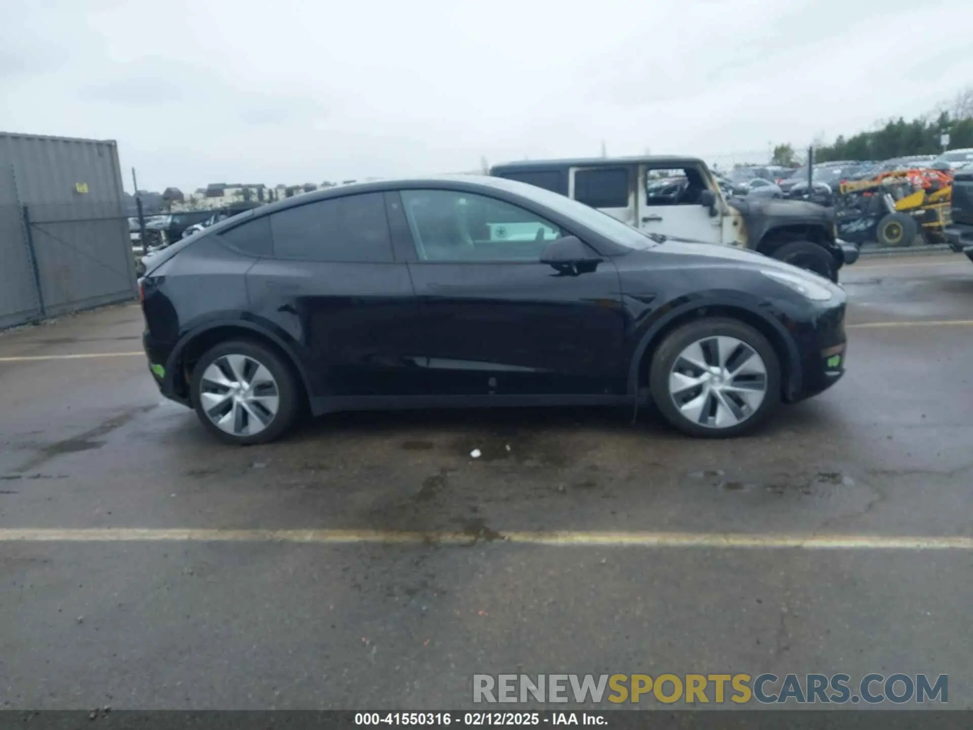 12 Photograph of a damaged car 7SAYGDEE2PF632443 TESLA MODEL Y 2023