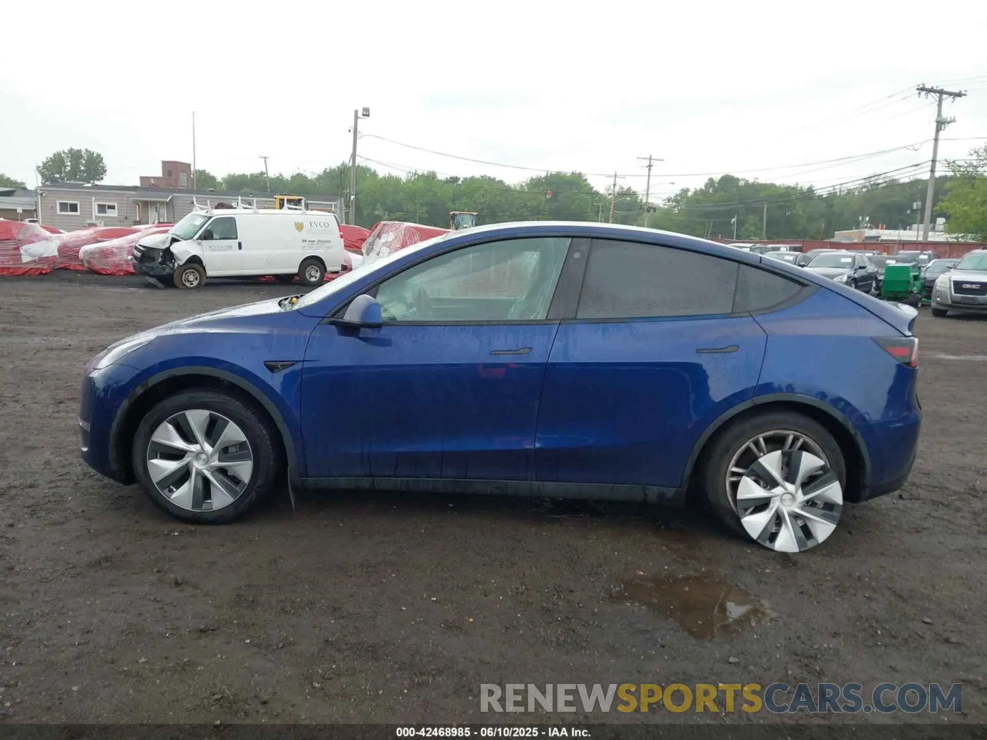 14 Photograph of a damaged car 7SAYGDEE2PF683649 TESLA MODEL Y 2023