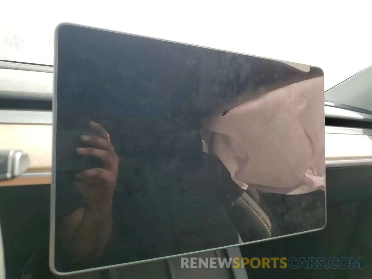 9 Photograph of a damaged car 7SAYGDEE2PF685966 TESLA MODEL Y 2023