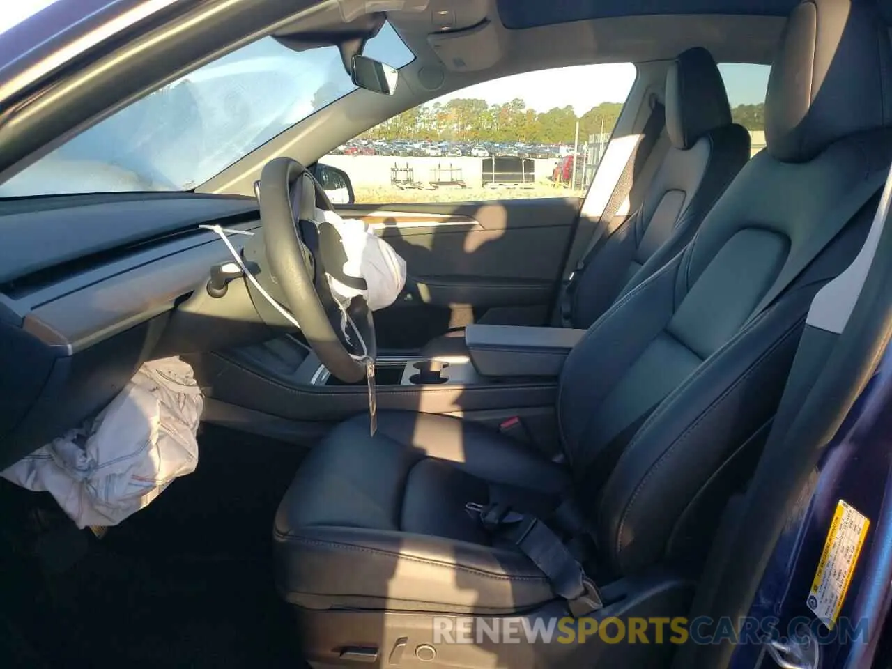 7 Photograph of a damaged car 7SAYGDEE2PF688592 TESLA MODEL Y 2023