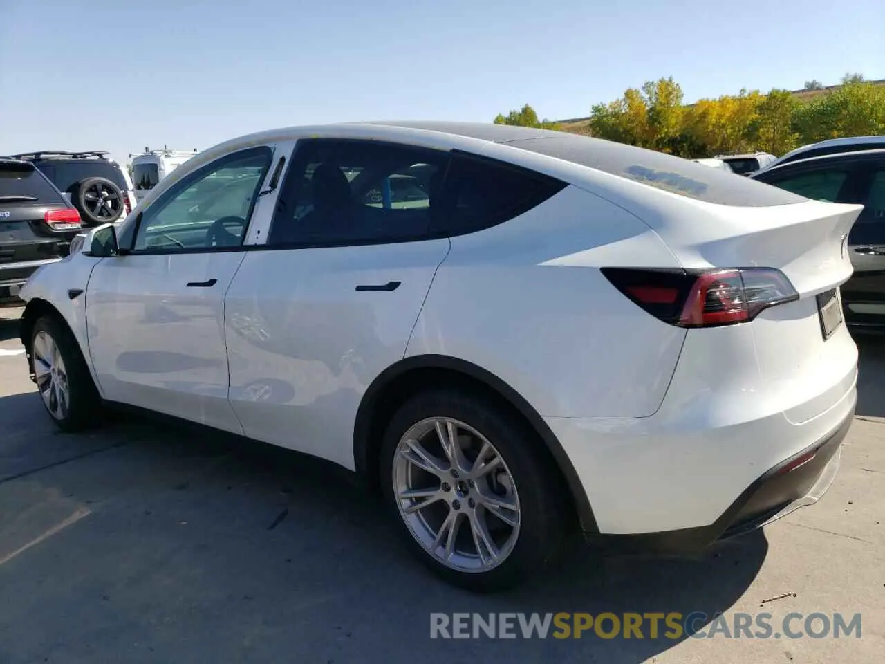 2 Photograph of a damaged car 7SAYGDEE2PF703494 TESLA MODEL Y 2023