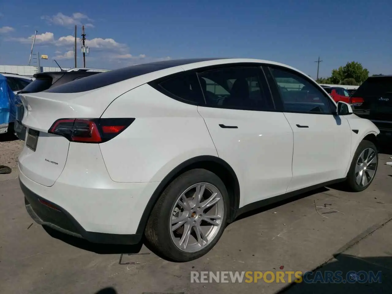 3 Photograph of a damaged car 7SAYGDEE2PF703494 TESLA MODEL Y 2023