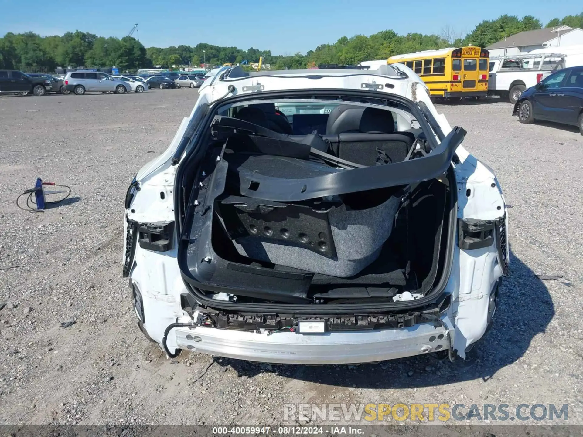 16 Photograph of a damaged car 7SAYGDEE2PF704533 TESLA MODEL Y 2023