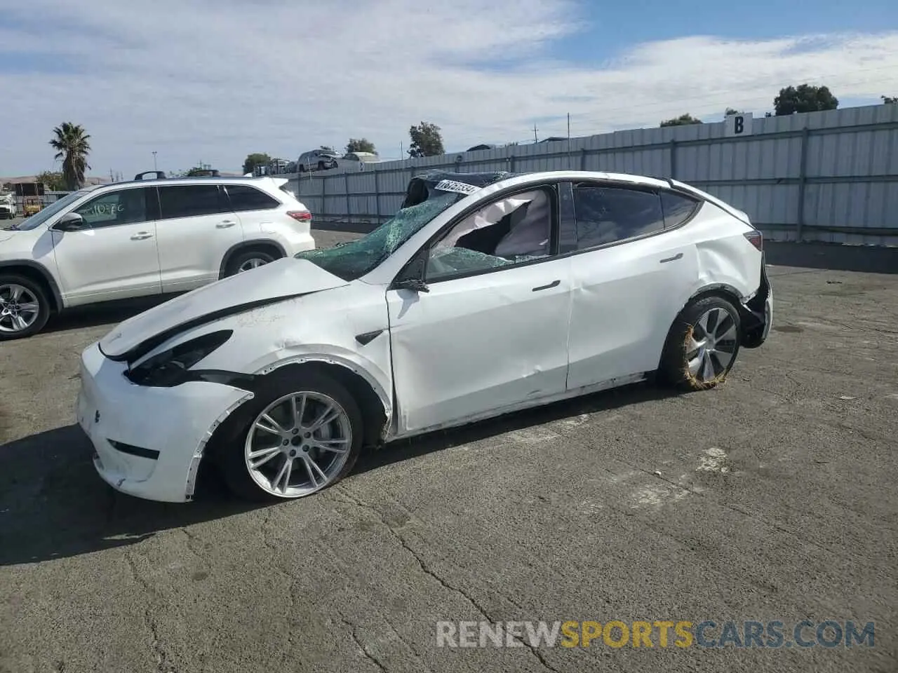 1 Photograph of a damaged car 7SAYGDEE2PF738780 TESLA MODEL Y 2023
