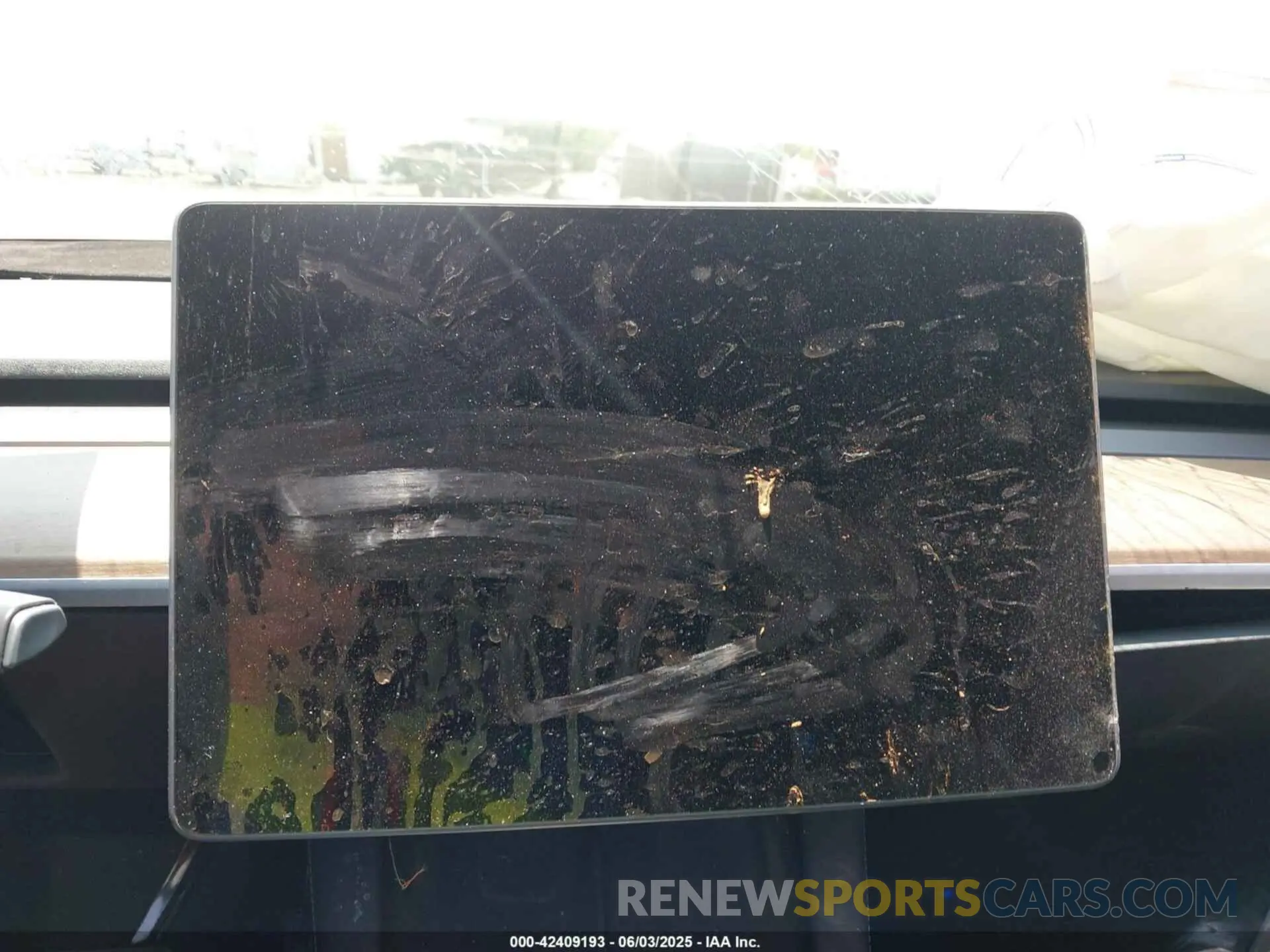 7 Photograph of a damaged car 7SAYGDEE2PF747091 TESLA MODEL Y 2023