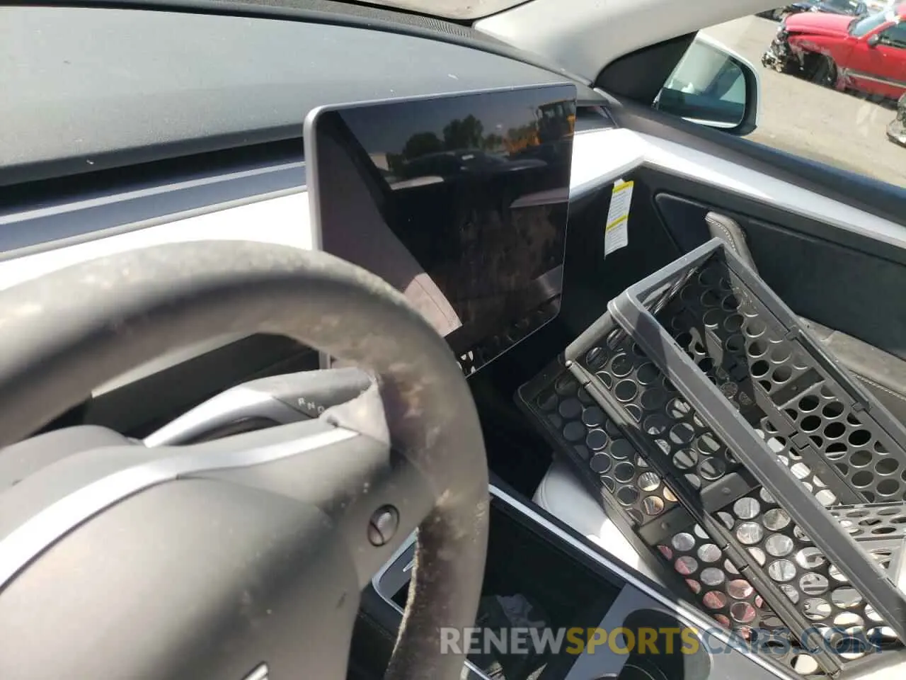9 Photograph of a damaged car 7SAYGDEE2PF757572 TESLA MODEL Y 2023