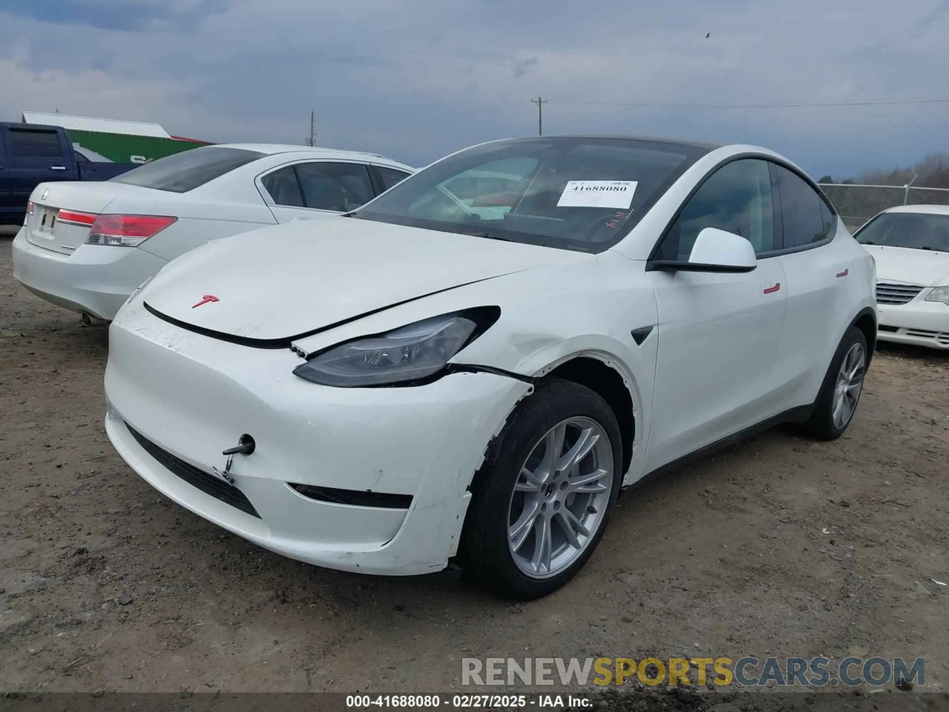 2 Photograph of a damaged car 7SAYGDEE2PF765395 TESLA MODEL Y 2023