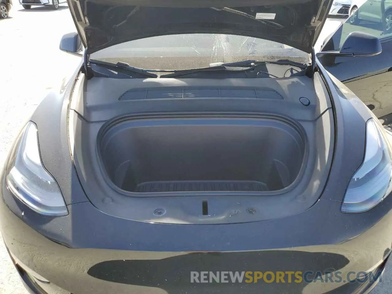 12 Photograph of a damaged car 7SAYGDEE2PF792886 TESLA MODEL Y 2023