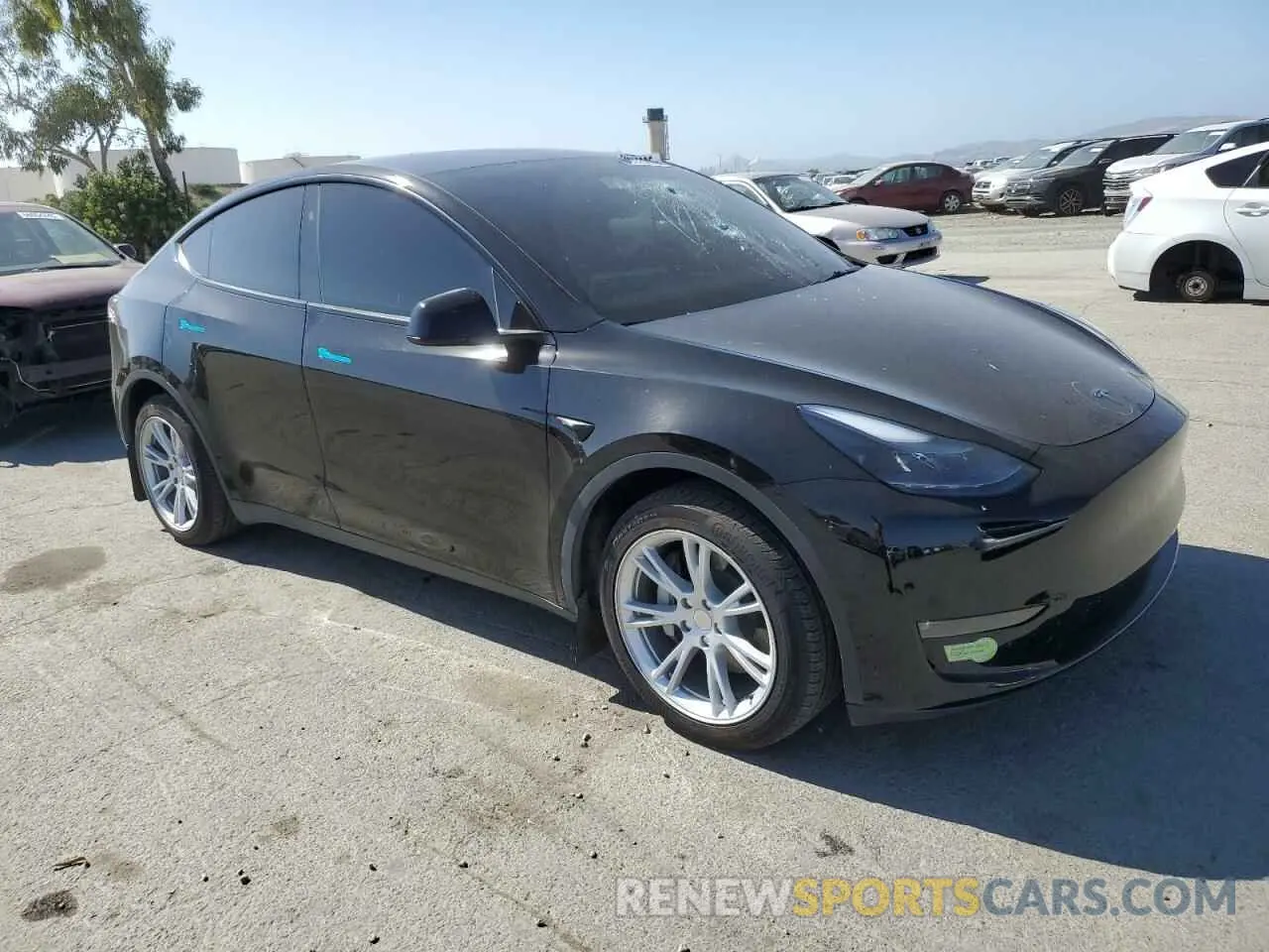 4 Photograph of a damaged car 7SAYGDEE2PF792886 TESLA MODEL Y 2023