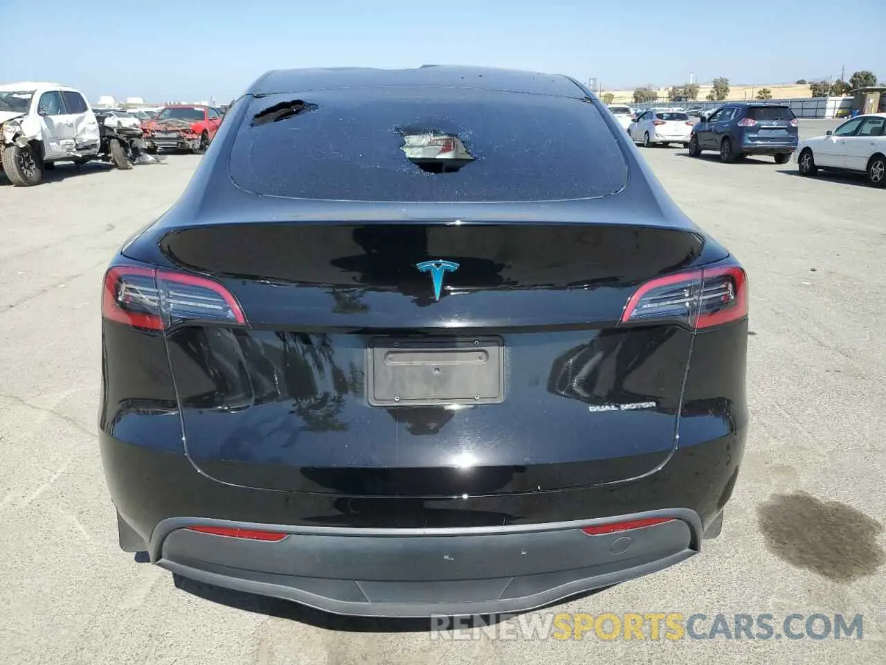 6 Photograph of a damaged car 7SAYGDEE2PF792886 TESLA MODEL Y 2023