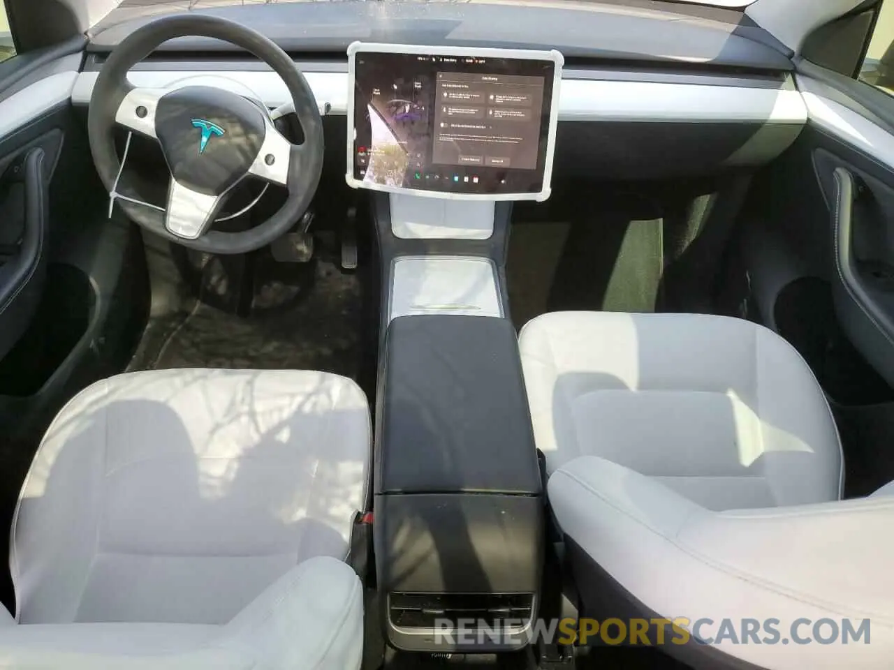 8 Photograph of a damaged car 7SAYGDEE2PF792886 TESLA MODEL Y 2023