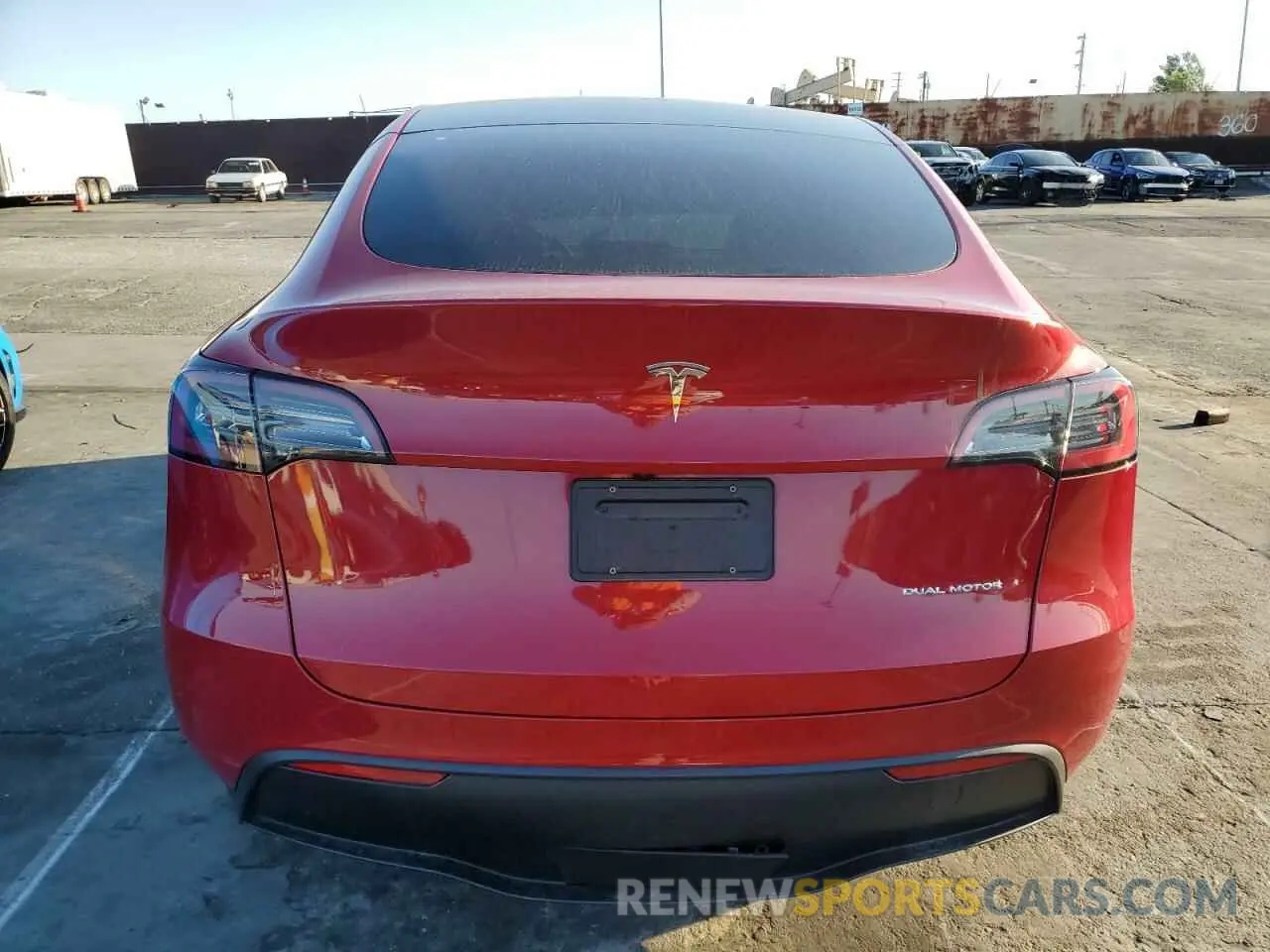 6 Photograph of a damaged car 7SAYGDEE2PF802512 TESLA MODEL Y 2023