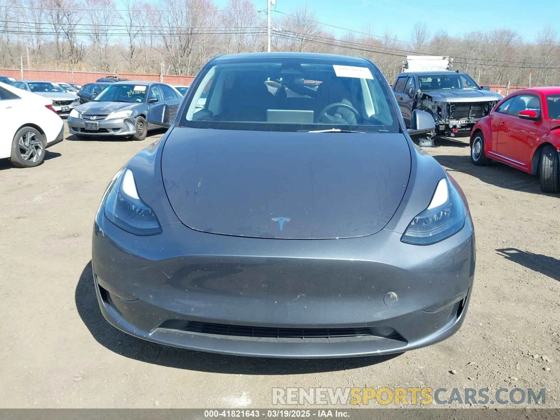 11 Photograph of a damaged car 7SAYGDEE2PF854917 TESLA MODEL Y 2023
