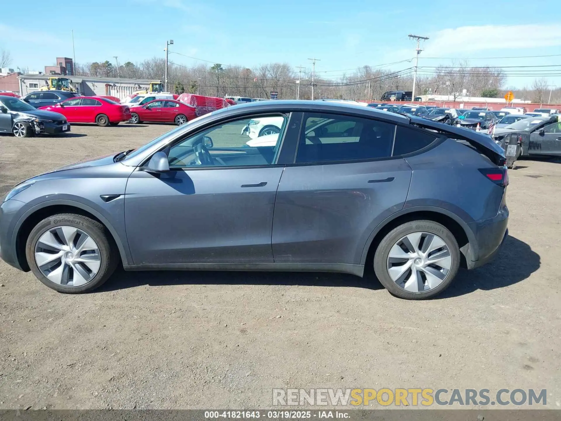 13 Photograph of a damaged car 7SAYGDEE2PF854917 TESLA MODEL Y 2023