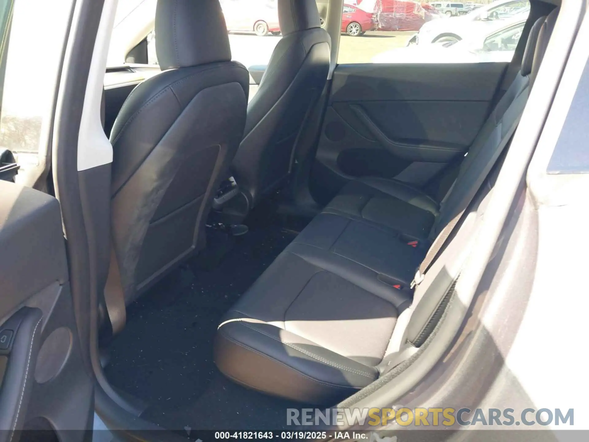 8 Photograph of a damaged car 7SAYGDEE2PF854917 TESLA MODEL Y 2023