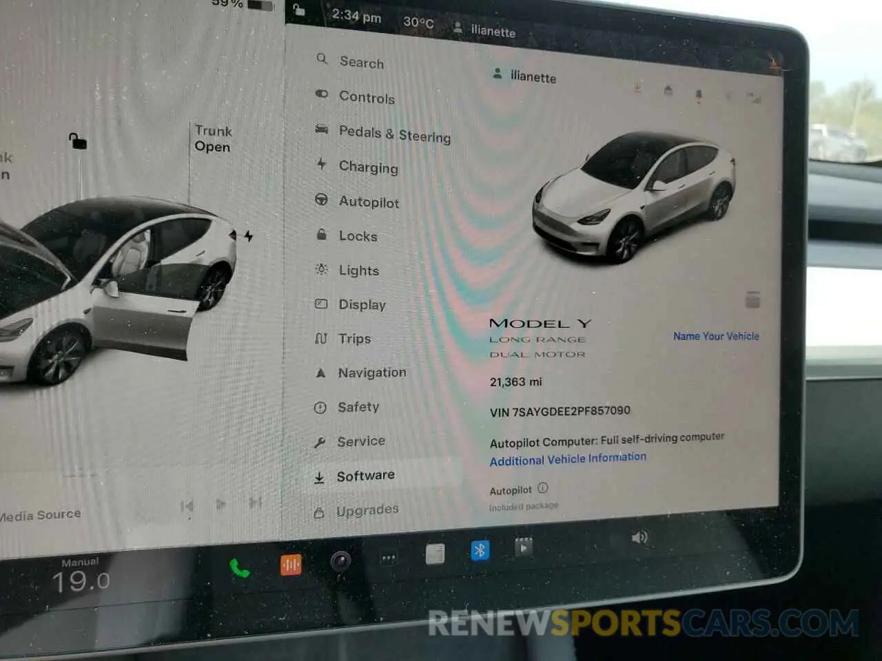 9 Photograph of a damaged car 7SAYGDEE2PF857090 TESLA MODEL Y 2023